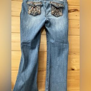 Wallflower women’s jeans with beaded pockets